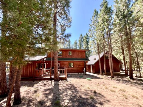 Tiny photo for 14177 Whitewater Loop, La Pine, OR 97739 (MLS # 220208171)