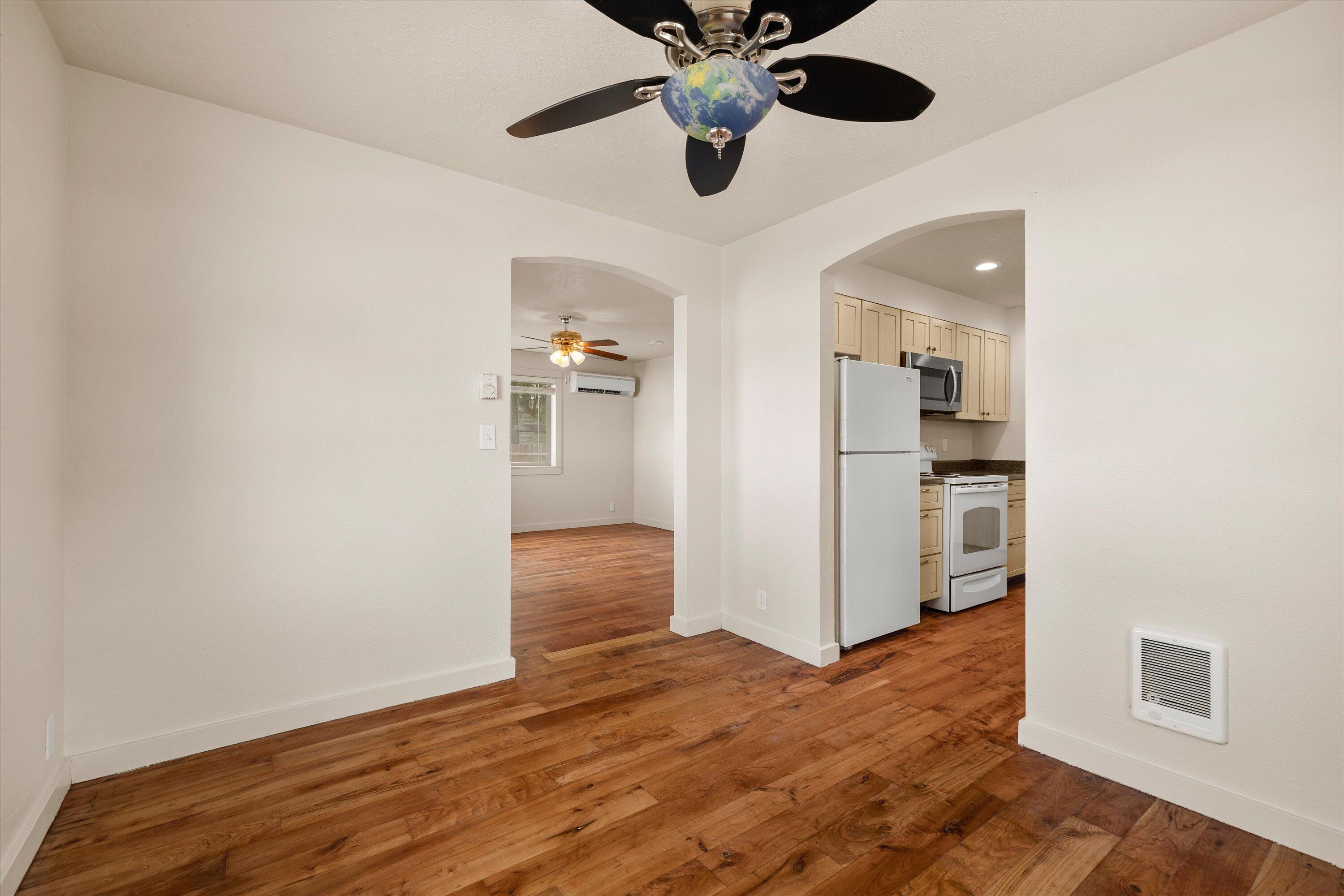 528 SE Cascade Avenue