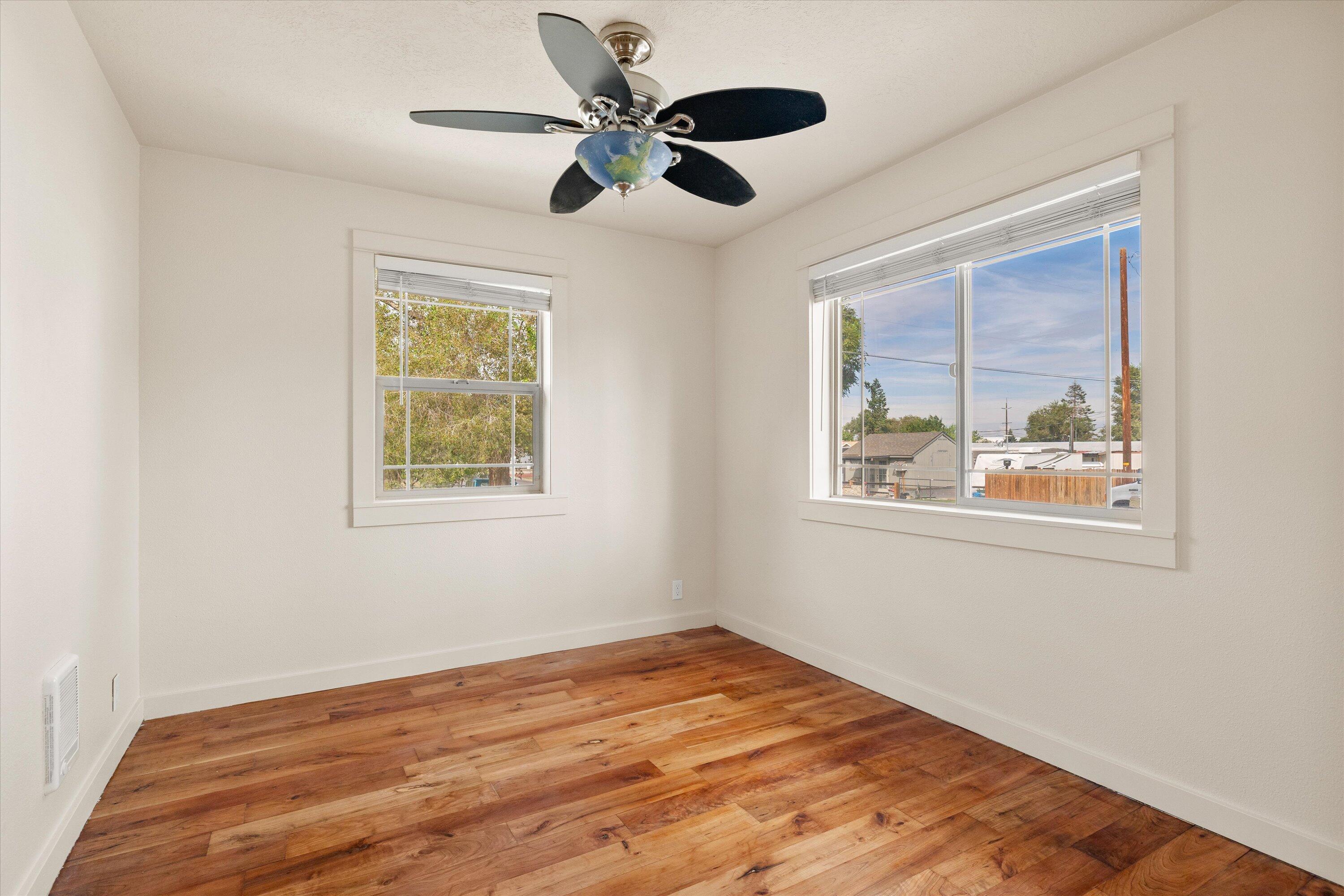 528 SE Cascade Avenue