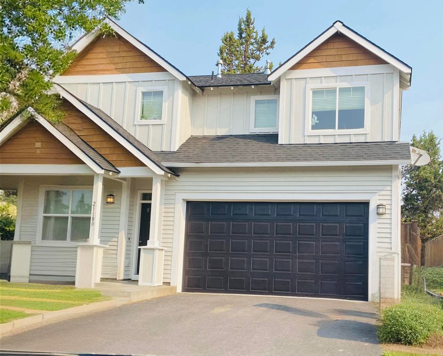 Open floorplan with half bath and office downstairs. Upstairs offers the primary bedroom, two additional bedrooms, a large and enclosed bonus room that is used as a fourth bedroom, full bath, and laundry room. Granite counters, large soaking tub, walk in closet in primary. Gas fireplace in great room. Fenced, corner lot.
