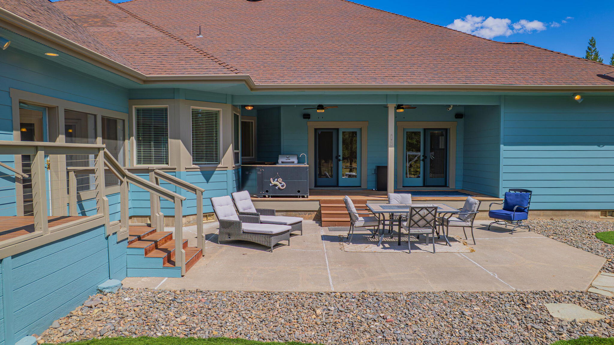 Pinewood Country Est - Residential