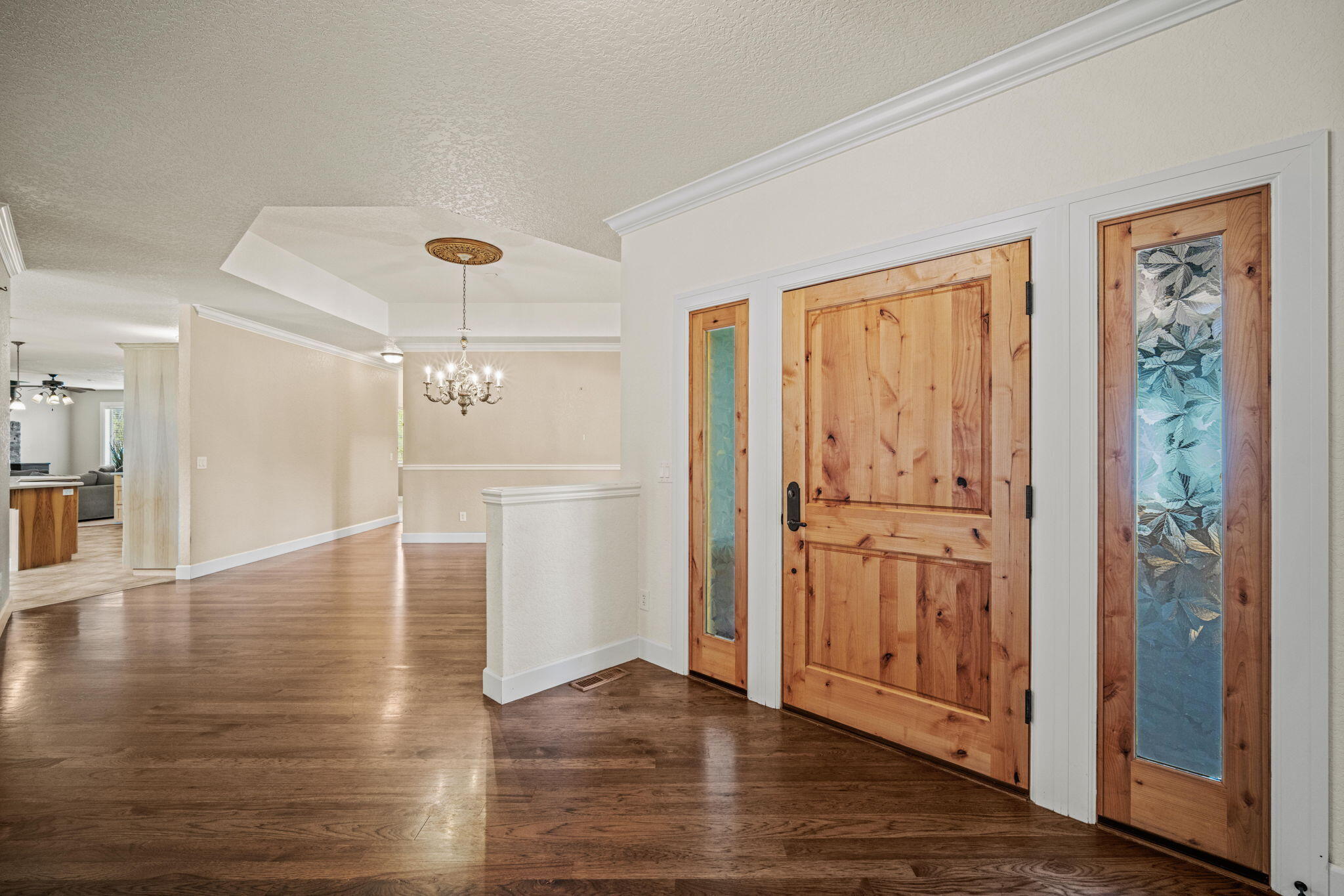 Pinewood Country Est - Residential