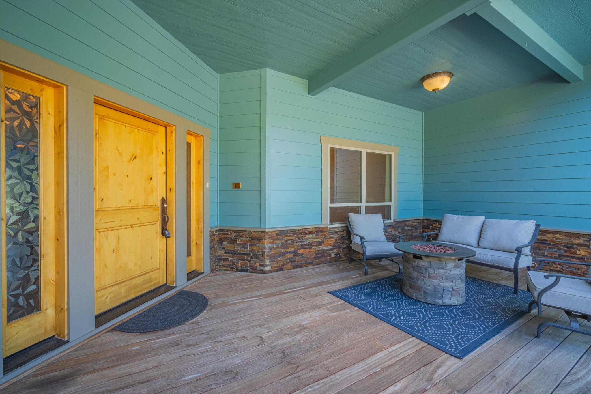 Pinewood Country Est - Residential