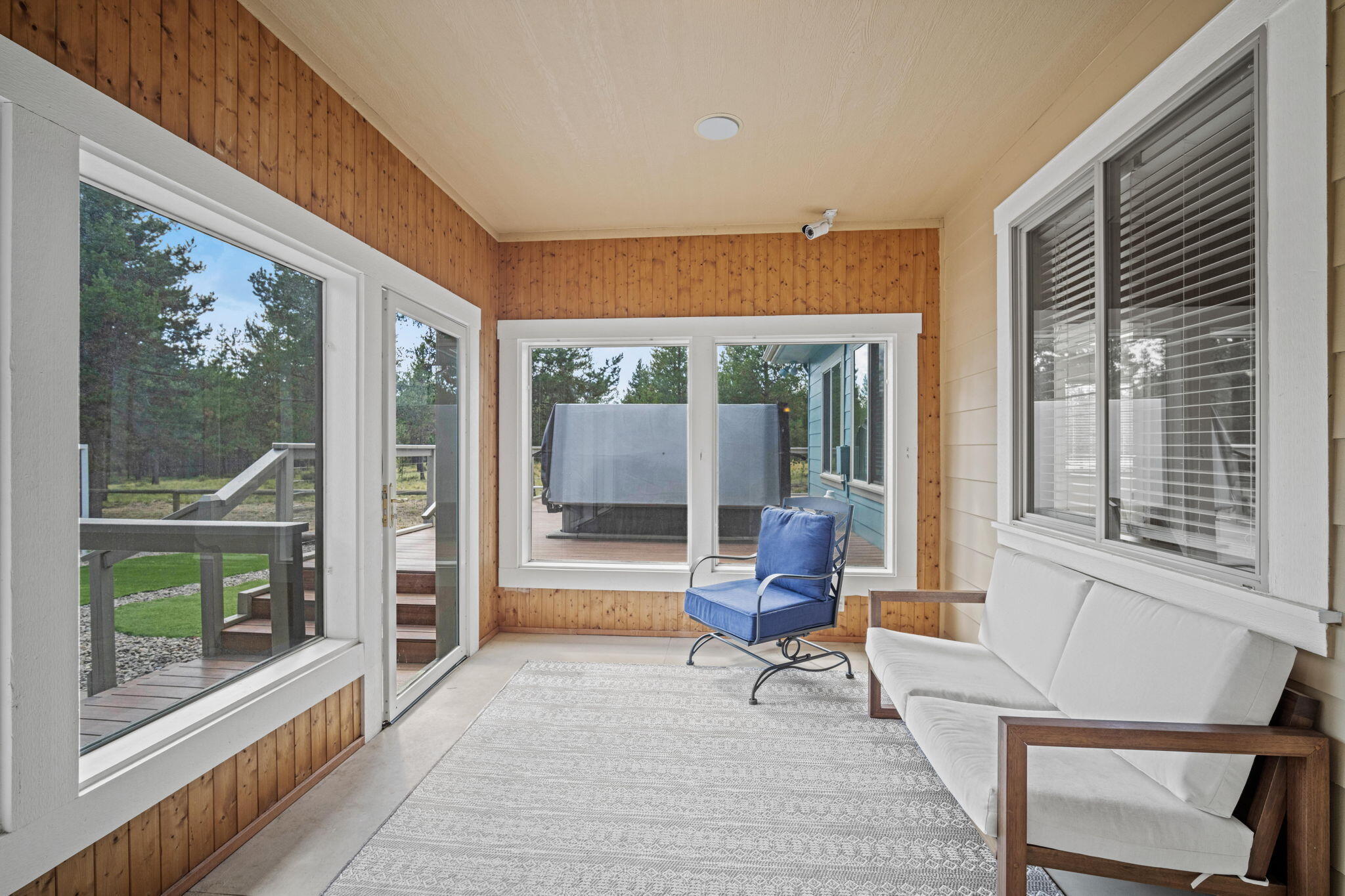 Pinewood Country Est - Residential