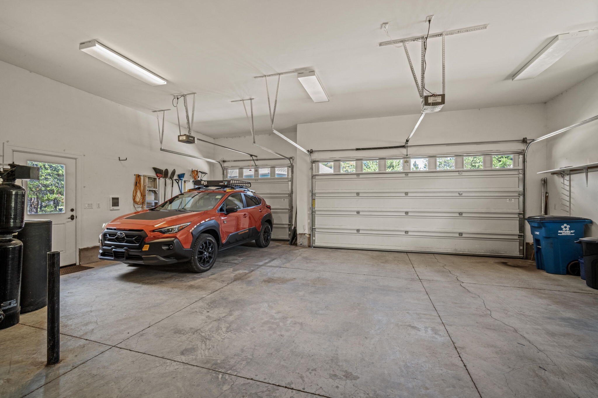 Pinewood Country Est - Residential