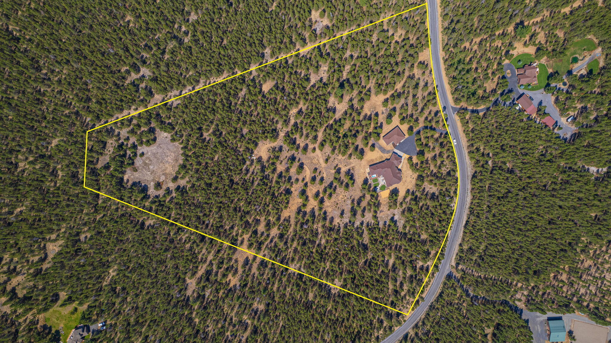 Pinewood Country Est - Residential