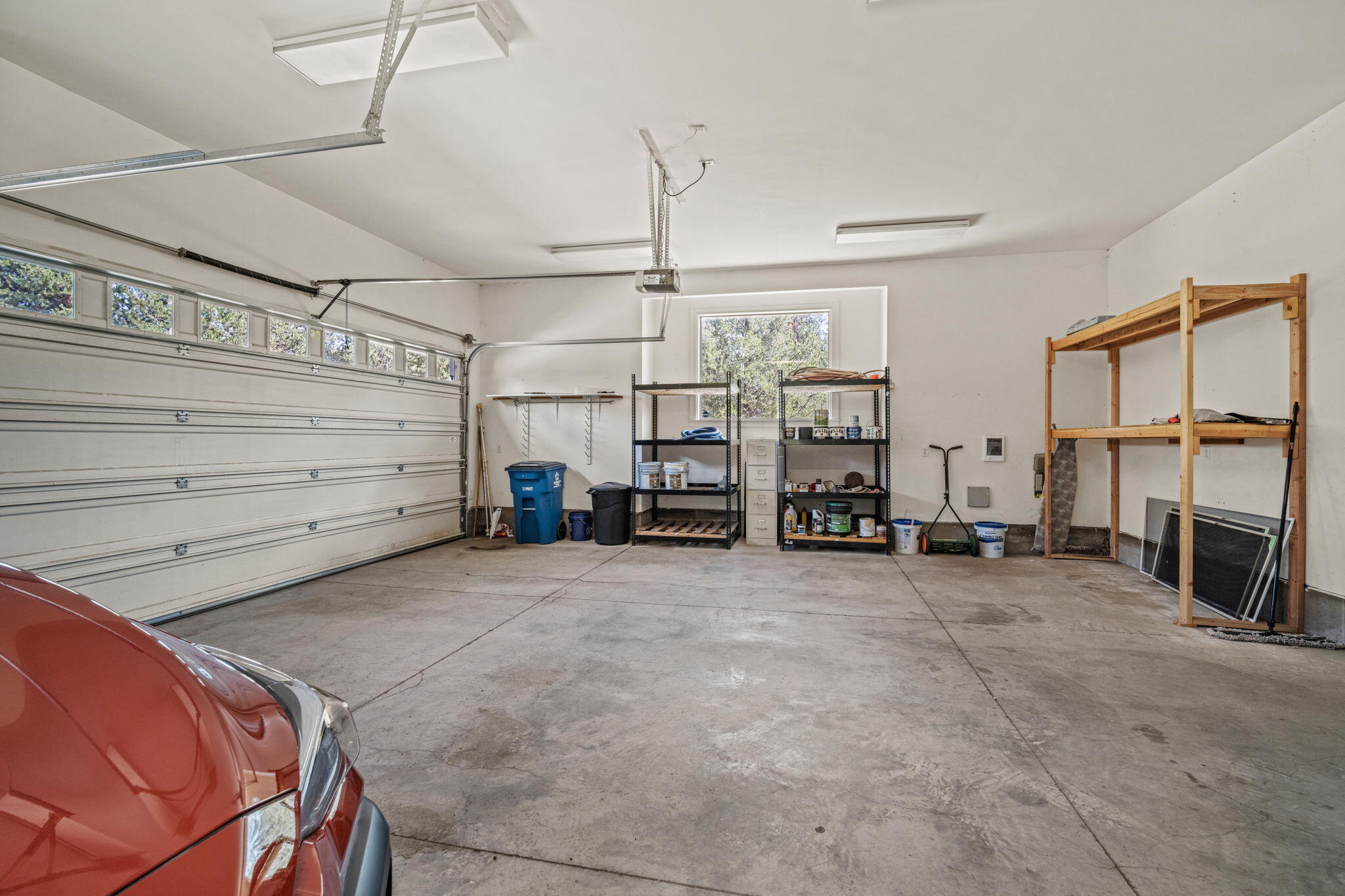 Pinewood Country Est - Residential