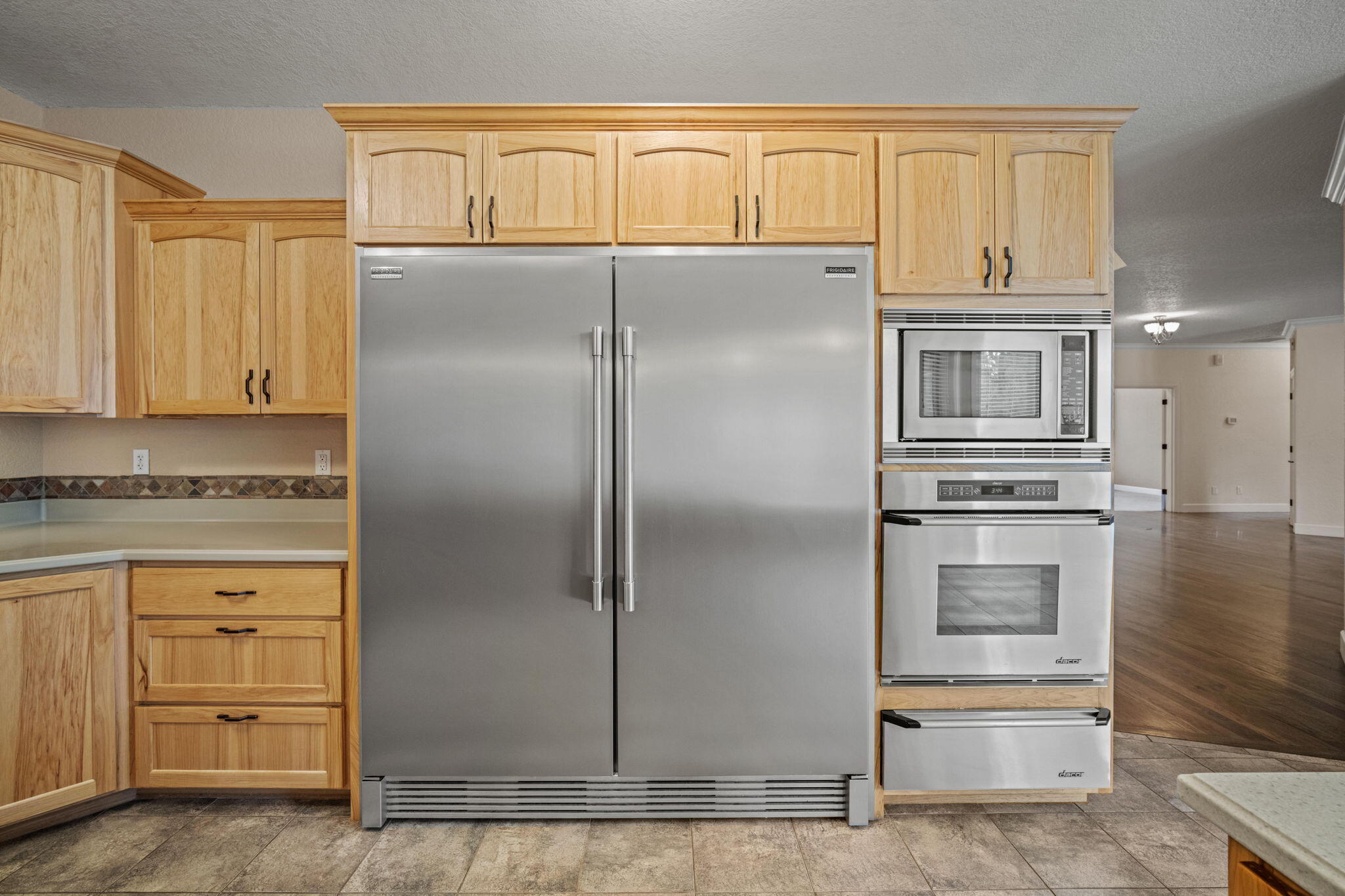 Pinewood Country Est - Residential