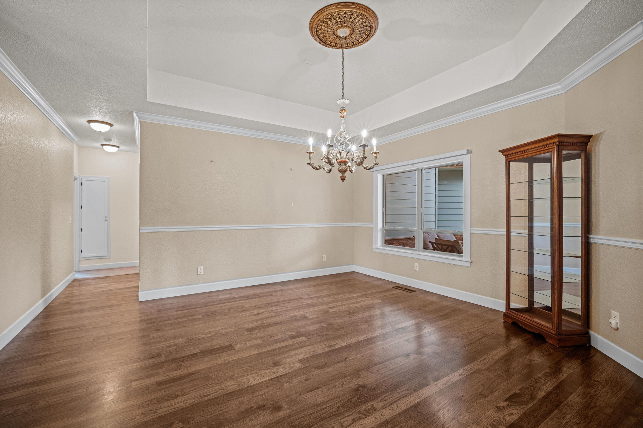 Pinewood Country Est - Residential