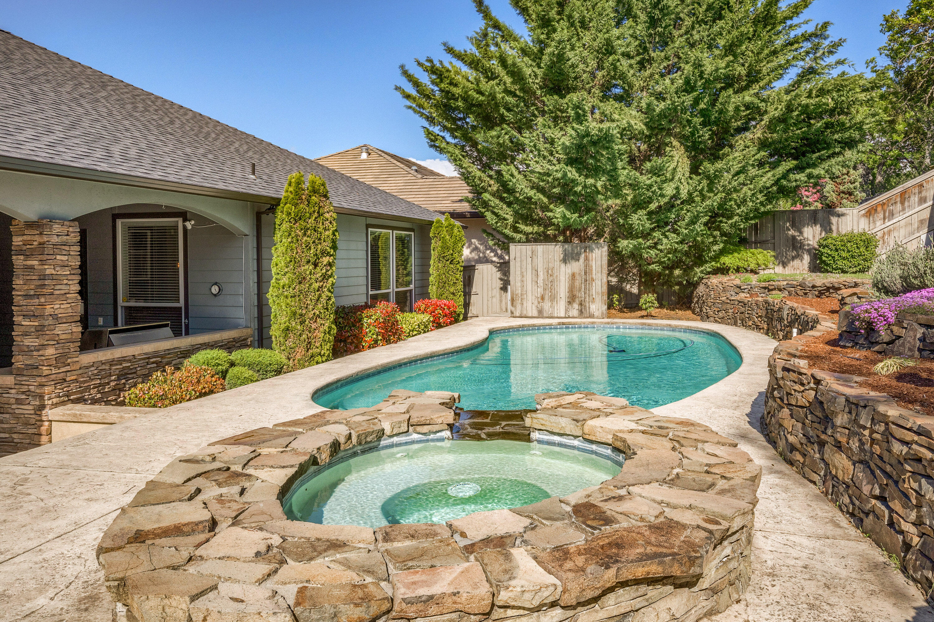 Heights At Hillcrest Phase 1, The - Residential