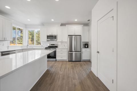 Tiny photo for 1185 Orange Blossom Drive, Klamath Falls, OR 97601 (MLS # 220217153)