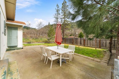 Tiny photo for 7511 Hugo Road, Grants Pass, OR 97526 (MLS # 220216901)