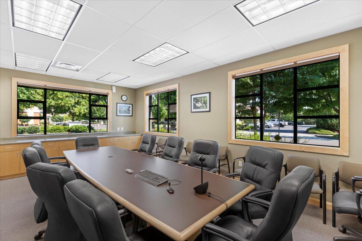 Navigators Landing - Commercial Lease