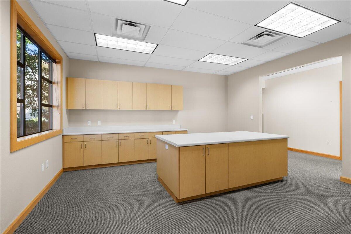 Navigators Landing - Commercial Lease