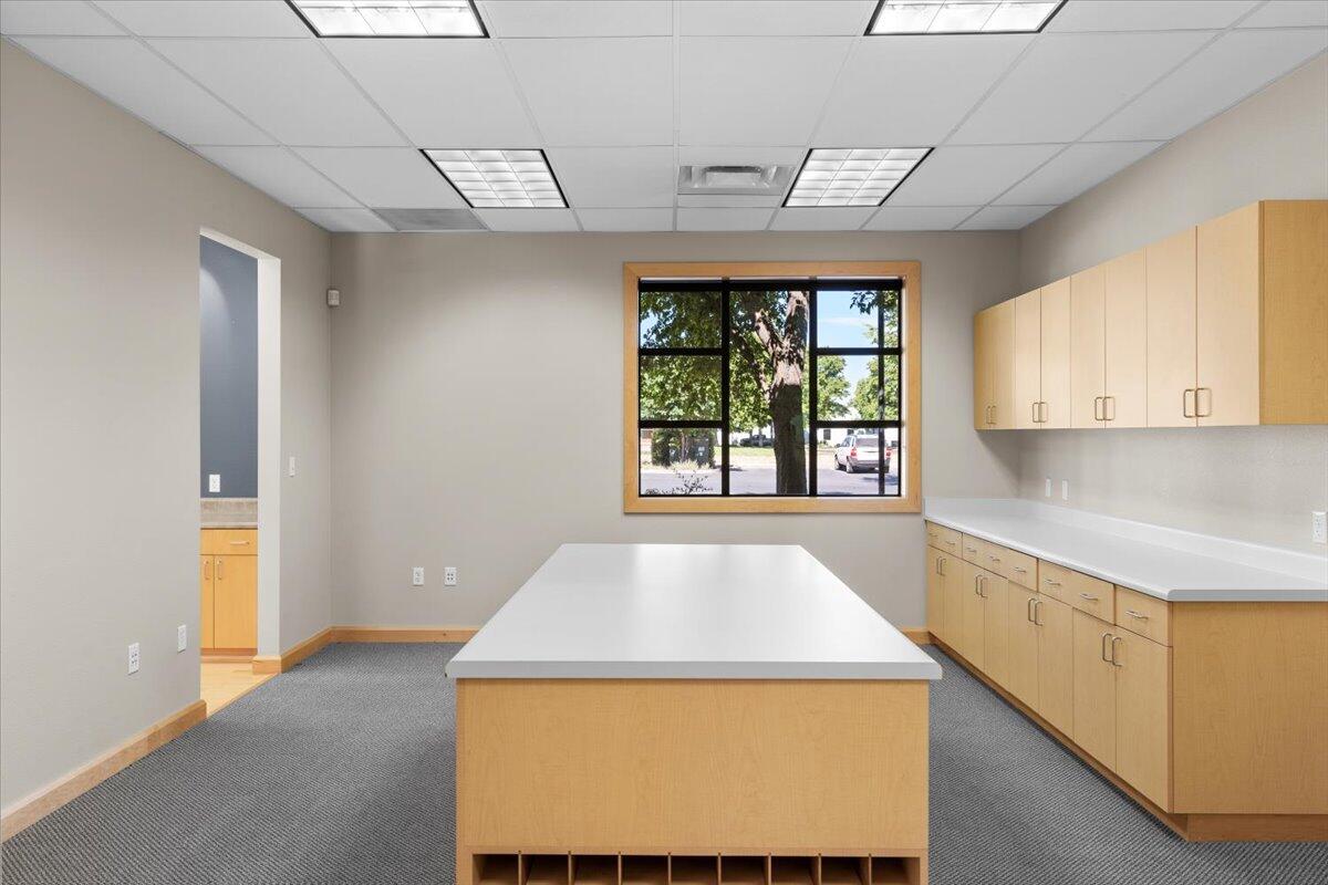 Navigators Landing - Commercial Lease