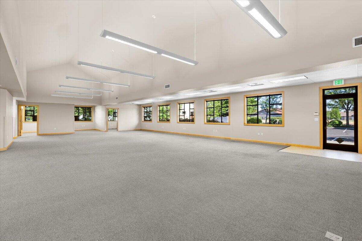 Navigators Landing - Commercial Lease