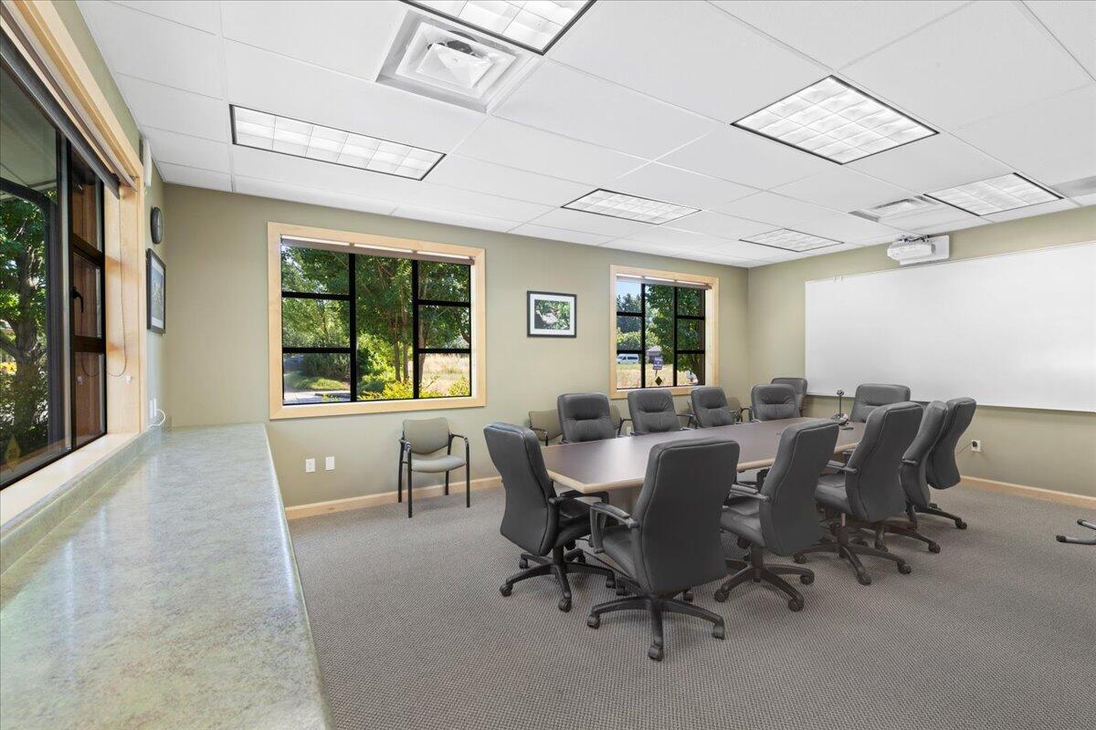 Navigators Landing - Commercial Lease