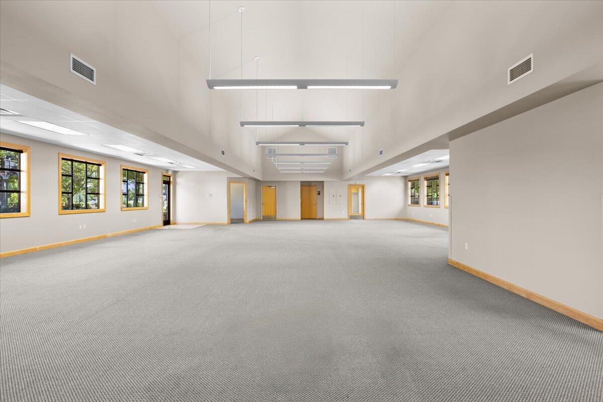 Navigators Landing - Commercial Lease