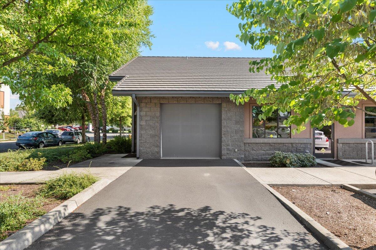 Navigators Landing - Commercial Lease