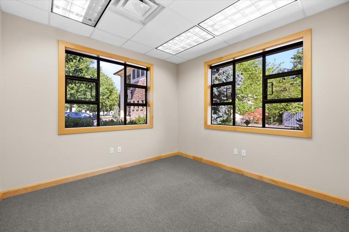 Navigators Landing - Commercial Lease