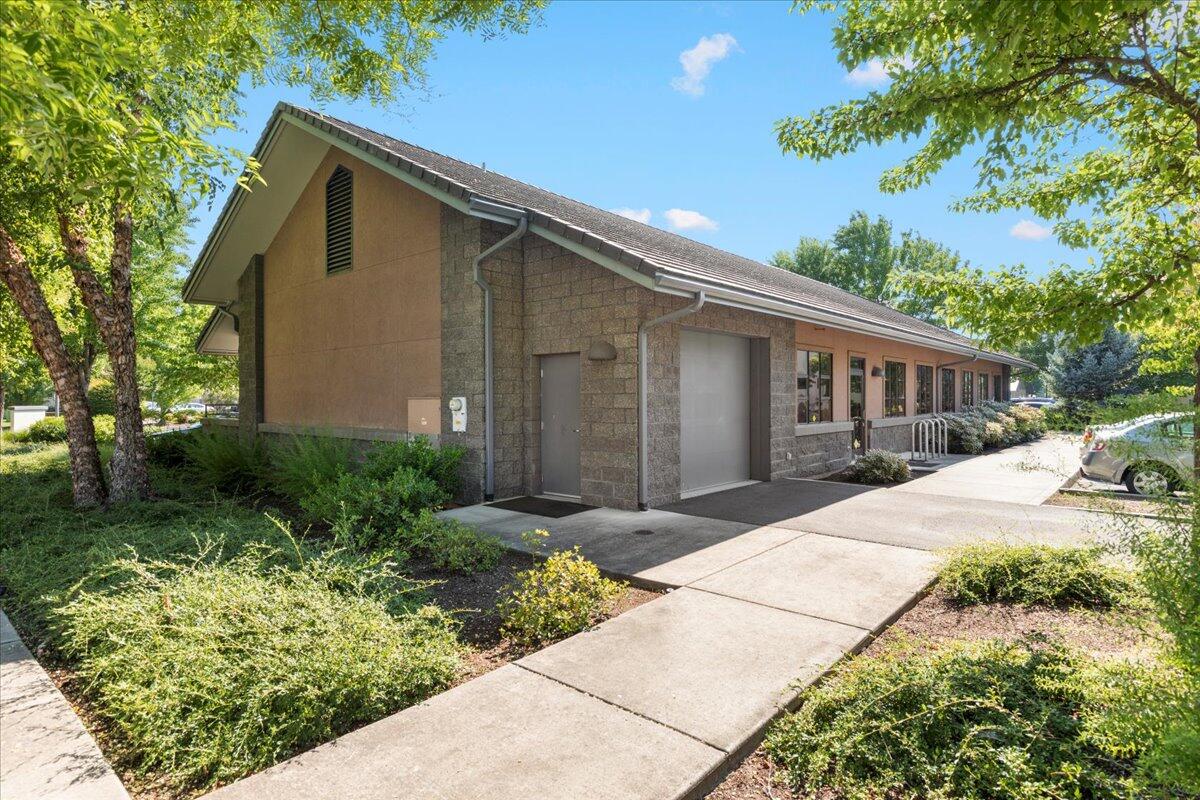 Navigators Landing - Commercial Lease