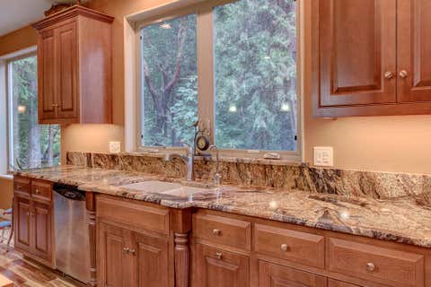 Tiny photo for 9530 S F Little Butte Road, Eagle Point, OR 97524 (MLS # 220225915)