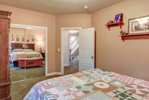 Tiny photo for 9530 S F Little Butte Road, Eagle Point, OR 97524 (MLS # 220225915)