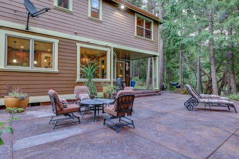 Tiny photo for 9530 S F Little Butte Road, Eagle Point, OR 97524 (MLS # 220225915)