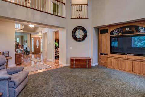 Tiny photo for 9530 S F Little Butte Road, Eagle Point, OR 97524 (MLS # 220225915)