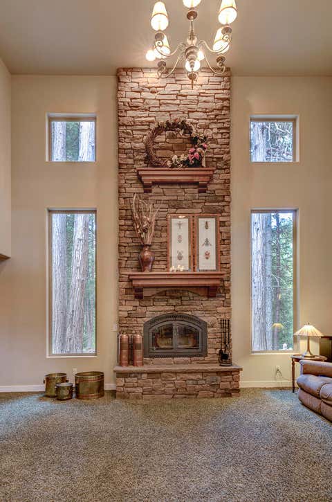 Tiny photo for 9530 S F Little Butte Road, Eagle Point, OR 97524 (MLS # 220225915)
