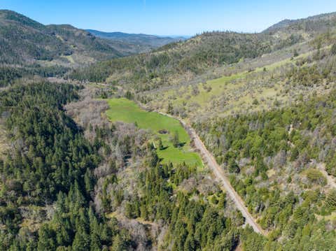 Tiny photo for 9530 S F Little Butte Road, Eagle Point, OR 97524 (MLS # 220225915)