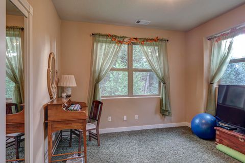 Tiny photo for 9530 S F Little Butte Road, Eagle Point, OR 97524 (MLS # 220225915)
