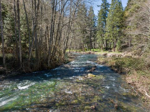 Tiny photo for 9530 S F Little Butte Road, Eagle Point, OR 97524 (MLS # 220225915)