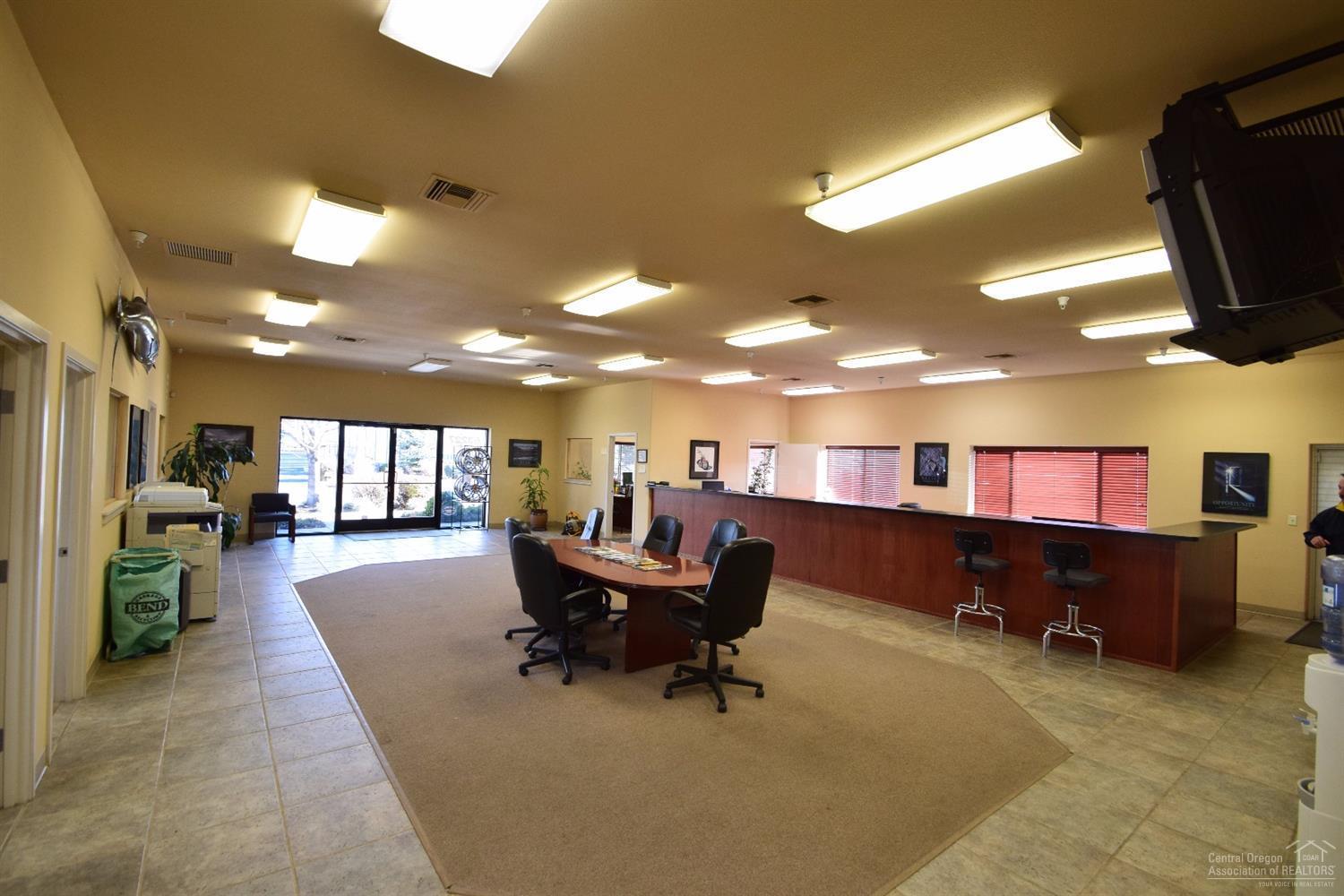 CLAB - Commercial Sale