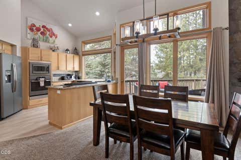 Tiny photo for 17926 Playoff Lane #3, Sunriver, OR 97707 (MLS # 220227195)