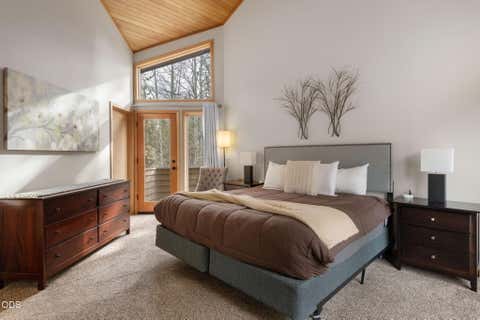 Tiny photo for 17926 Playoff Lane #3, Sunriver, OR 97707 (MLS # 220227195)