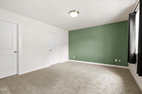 Tiny photo for 1023 NE Crista Court, Prineville, OR 97754 (MLS # 220223056)