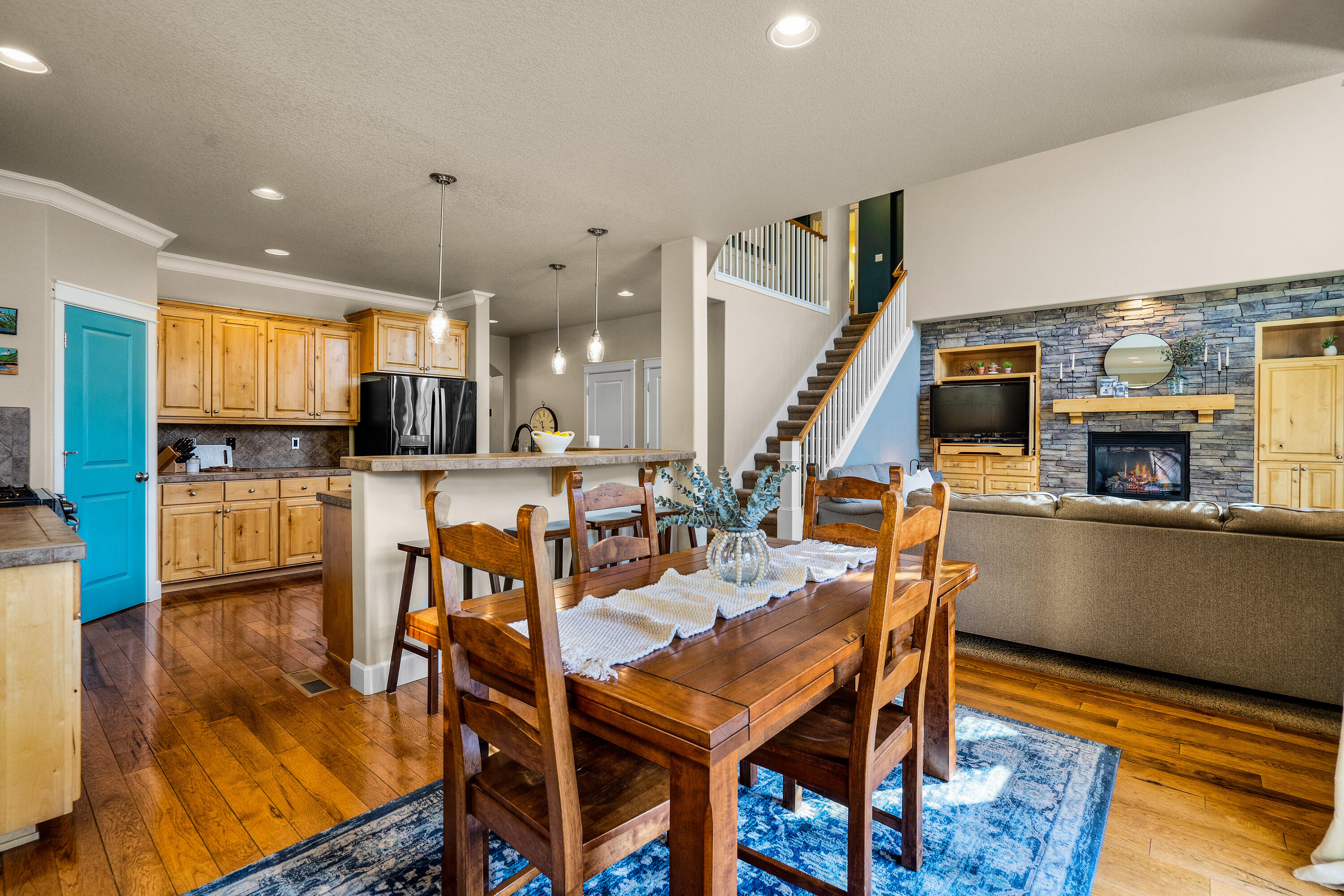 Lava Ridges - Residential