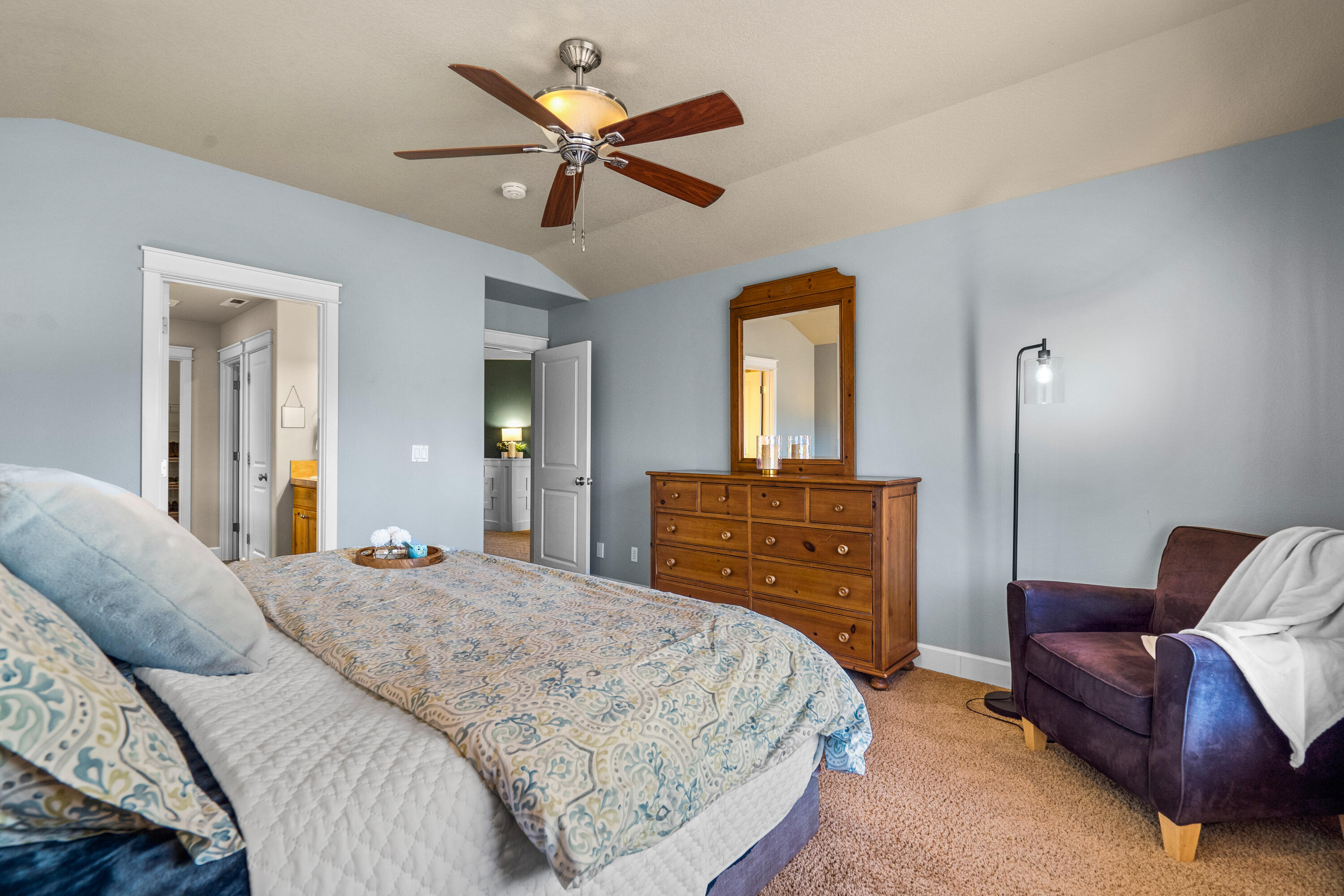 Lava Ridges - Residential