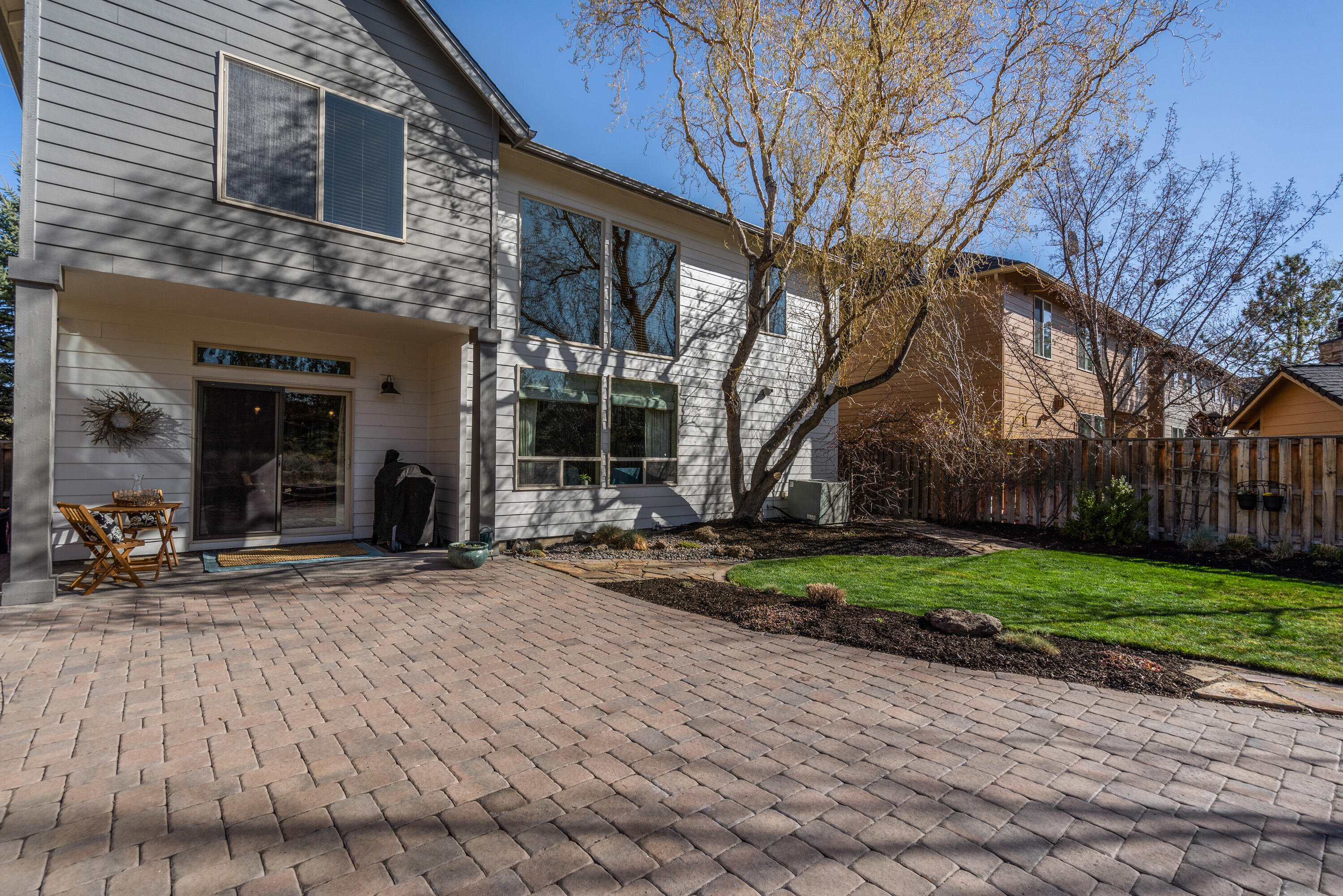 Lava Ridges - Residential