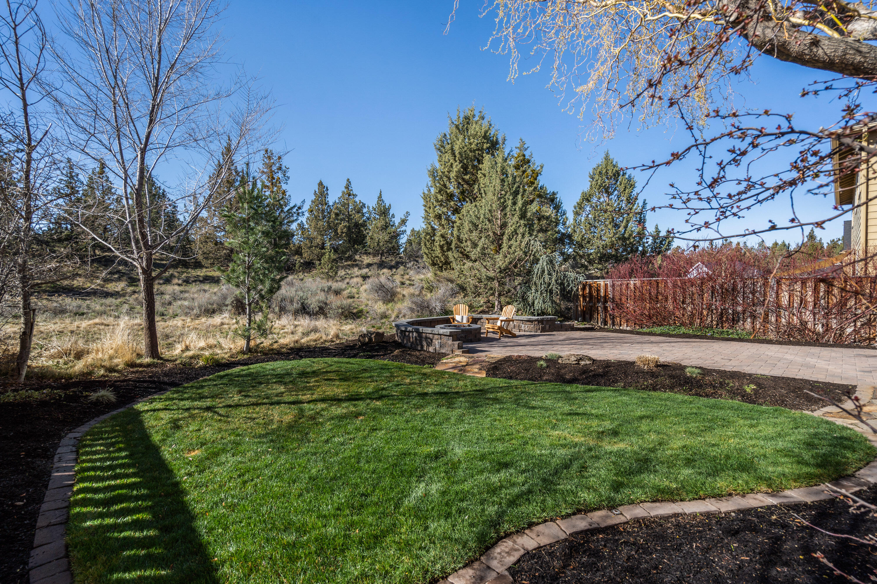 Lava Ridges - Residential