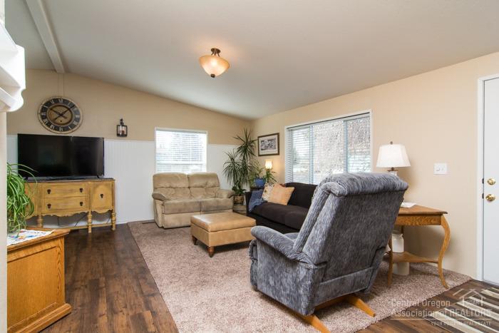 Ni Lah Sha Village - Residential