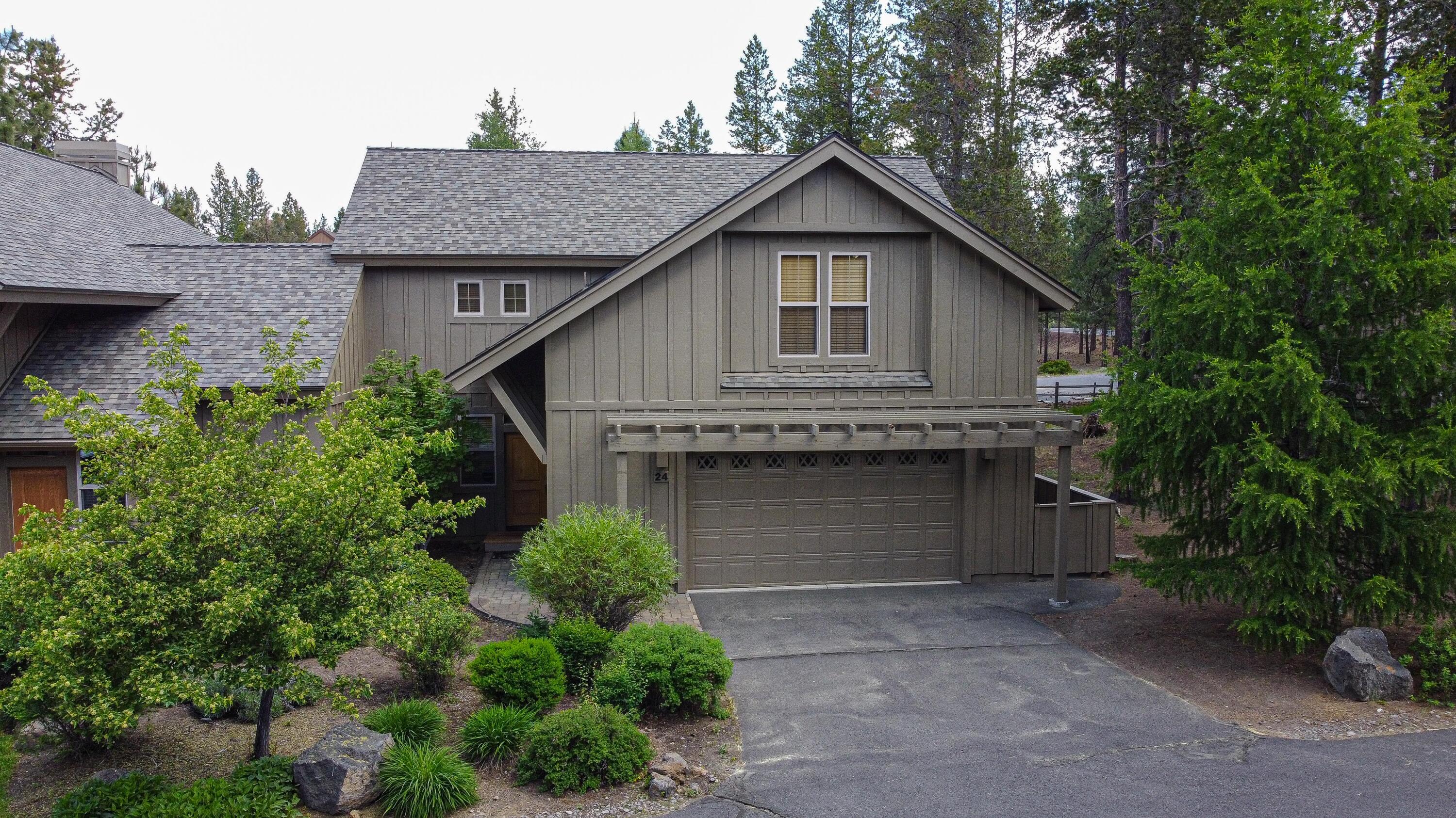 57178 Evergreen Loop 24