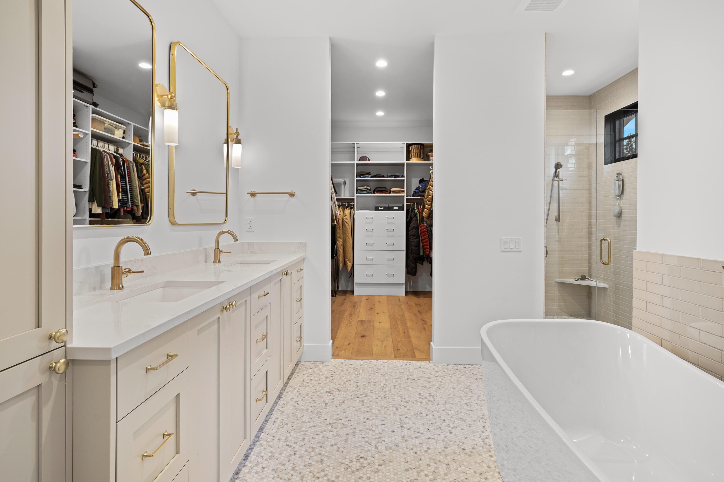 Discovery West Phase 3 - Residential