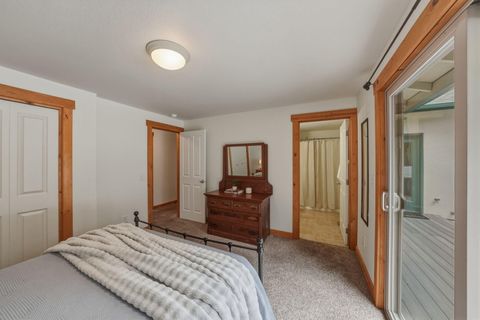 Tiny photo for 63375 Saddleback Drive, Bend, OR 97703 (MLS # 220219902)