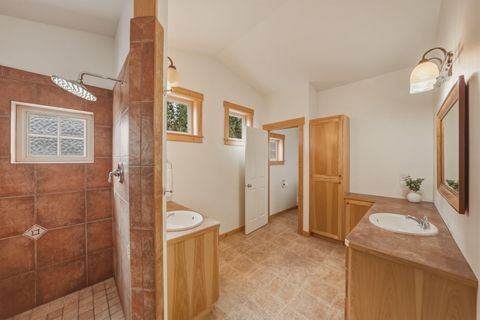 Tiny photo for 63375 Saddleback Drive, Bend, OR 97703 (MLS # 220219902)