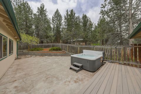 Tiny photo for 63375 Saddleback Drive, Bend, OR 97703 (MLS # 220219902)