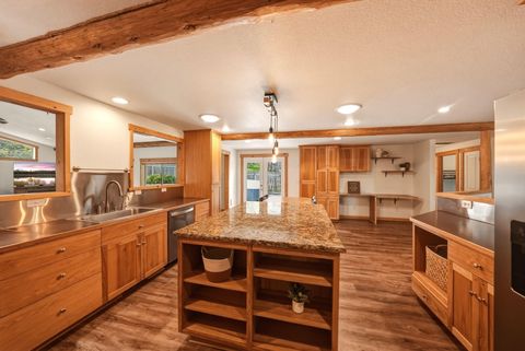 Tiny photo for 63375 Saddleback Drive, Bend, OR 97703 (MLS # 220219902)