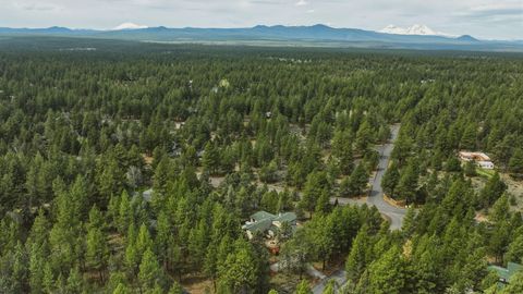 Tiny photo for 63375 Saddleback Drive, Bend, OR 97703 (MLS # 220219902)