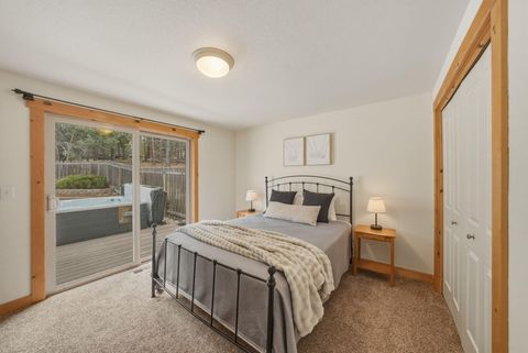 Tiny photo for 63375 Saddleback Drive, Bend, OR 97703 (MLS # 220219902)
